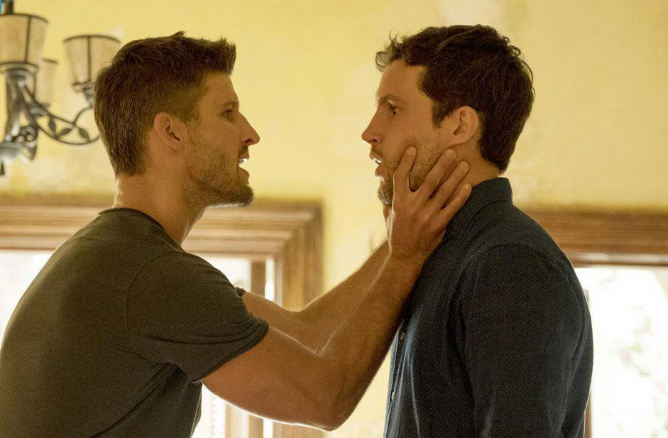 Imposters : Fotos Parker Young, Rob Heaps