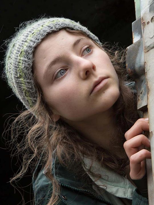 Poster Thomasin McKenzie