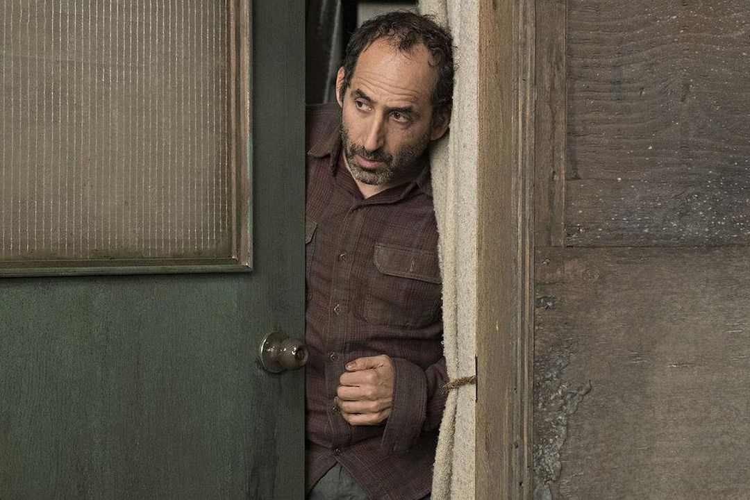 Colony : Fotos Peter Jacobson