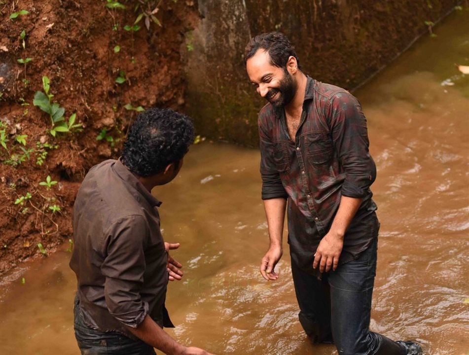 Thondimuthalum Dhriksakshiyum : Fotos