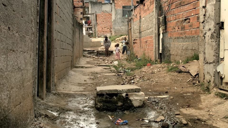 Água Mole Pedra Dura : Fotos