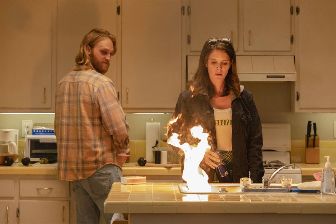 Lodge 49 : Fotos Sonya Cassidy, Wyatt Russell