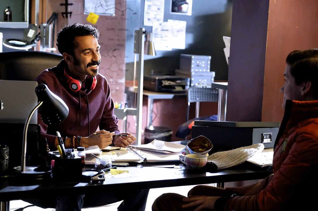 Wynonna Earp: A Maldição dos Renascidos : Fotos Varun Saranga