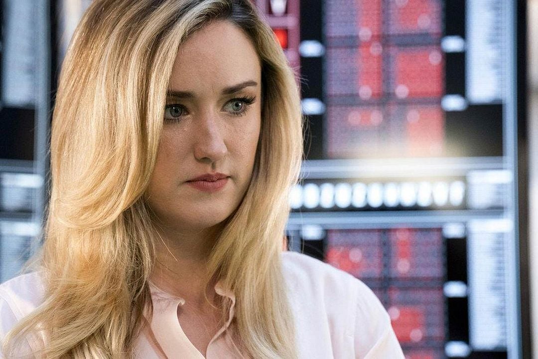 Ashley Johnson  3 Personagens dublados pela atriz e você não sabia