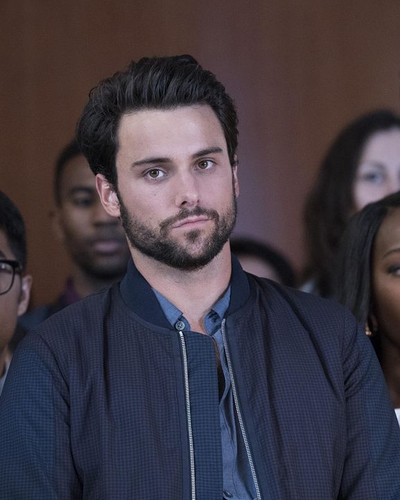 Fotos Jack Falahee