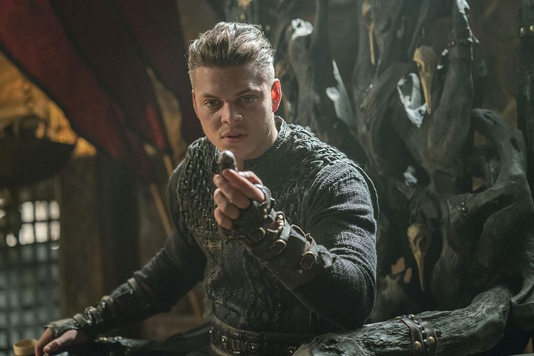 Alex Høgh Andersen (20 de Maio de 1994), Artista