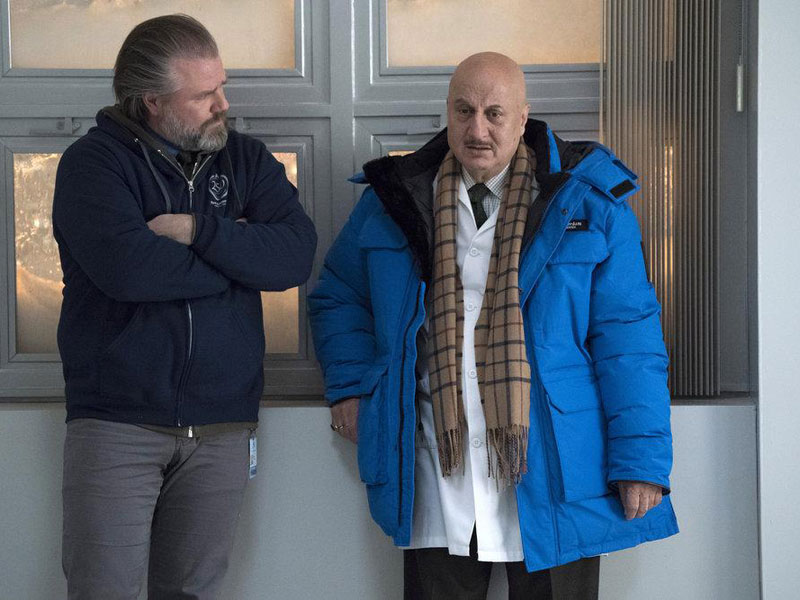 Hospital New Amsterdam : Fotos Tyler Labine, Anupam Kher