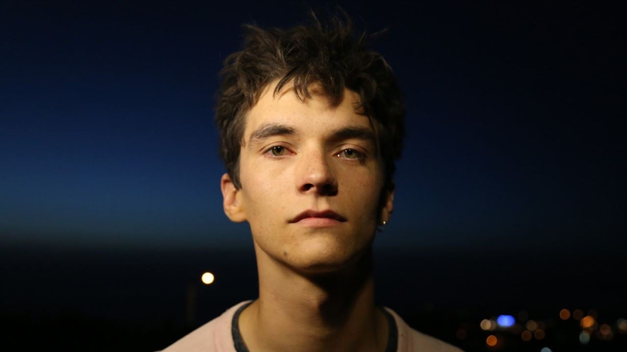 Roads : Fotos Fionn Whitehead