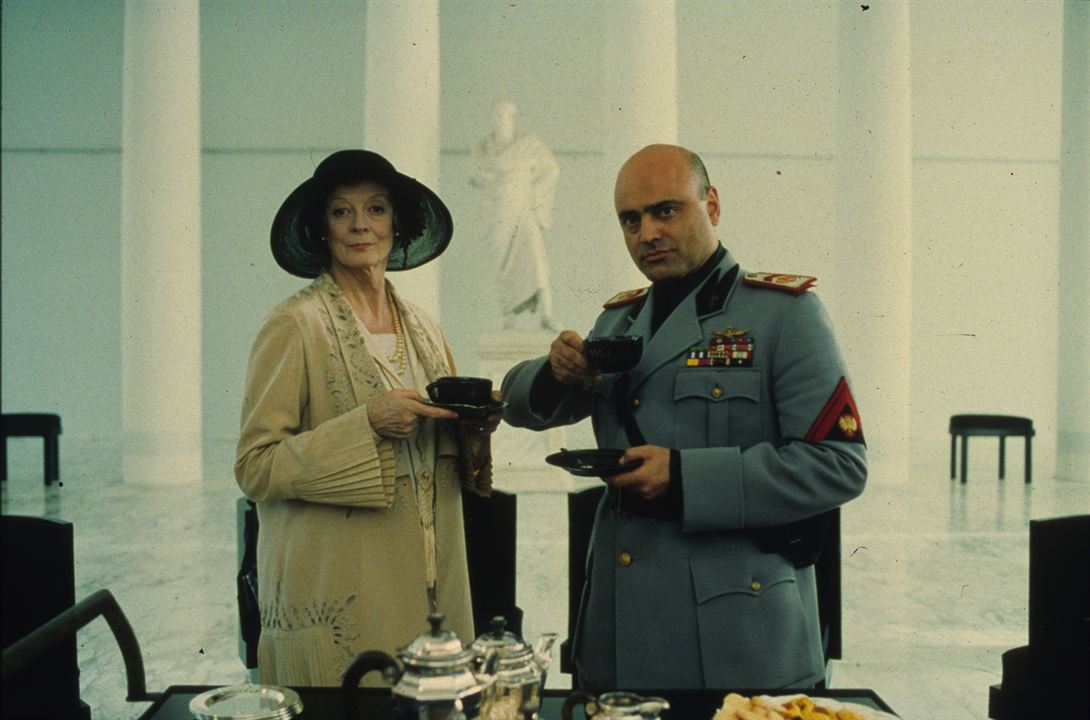 Chá com Mussolini : Fotos