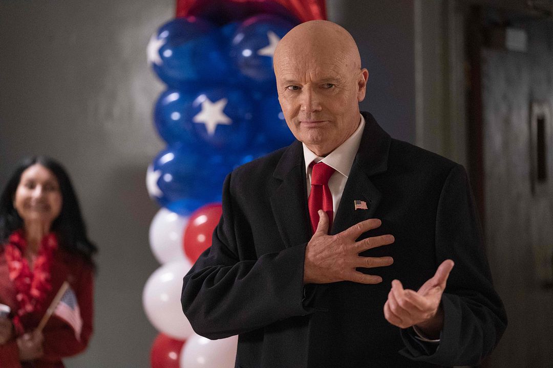 Into The Dark : Fotos Creed Bratton