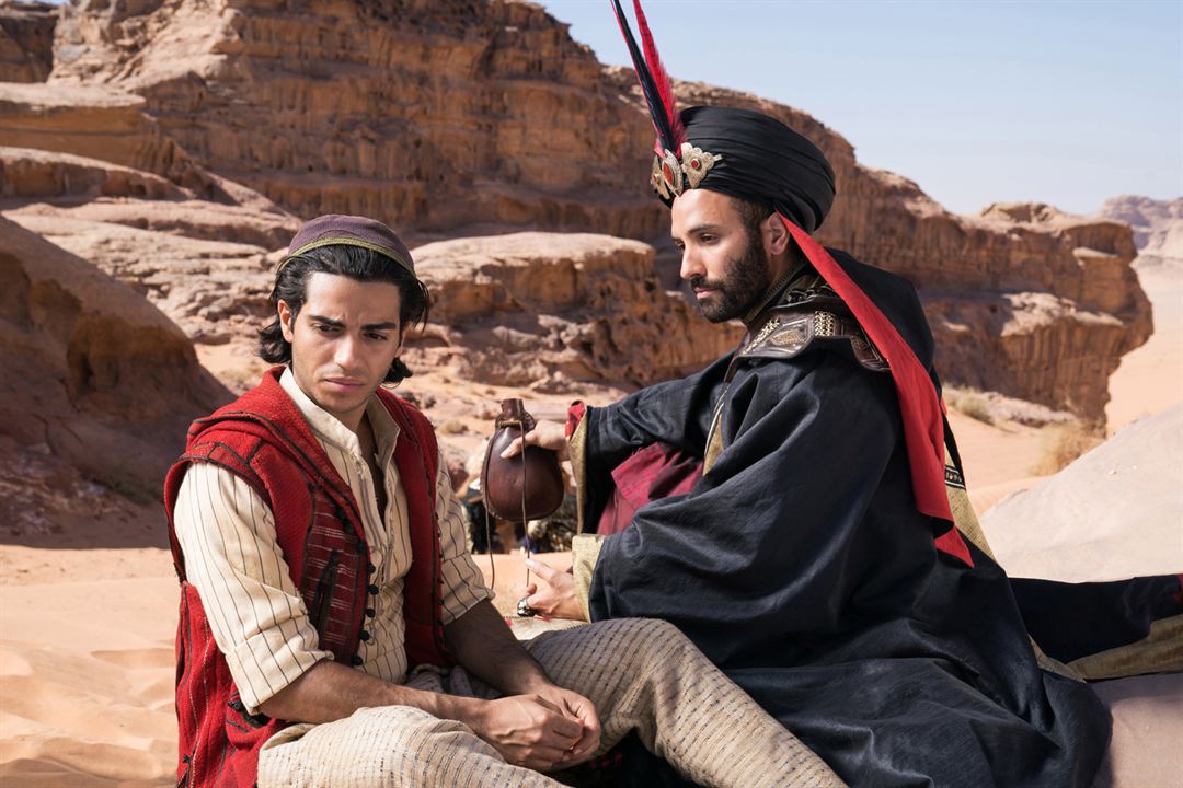 Aladdin : Fotos Marwan Kenzari, Mena Massoud
