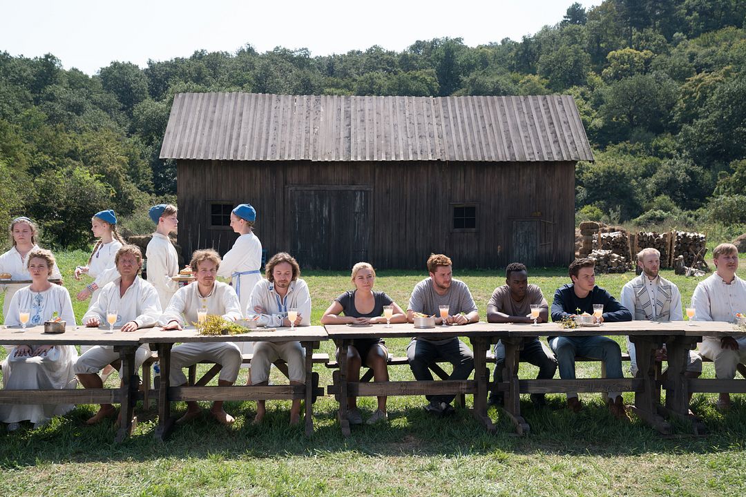 Midsommar - O Mal Não Espera a Noite : Fotos