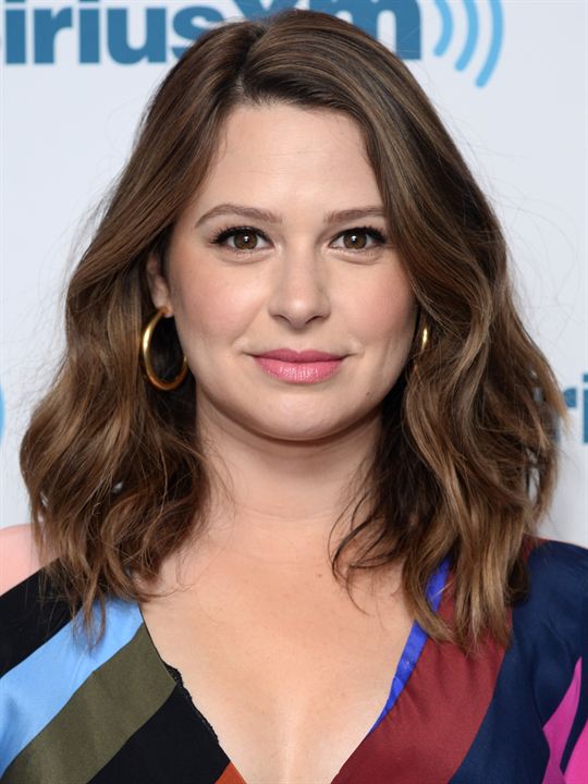 Poster Katie Lowes