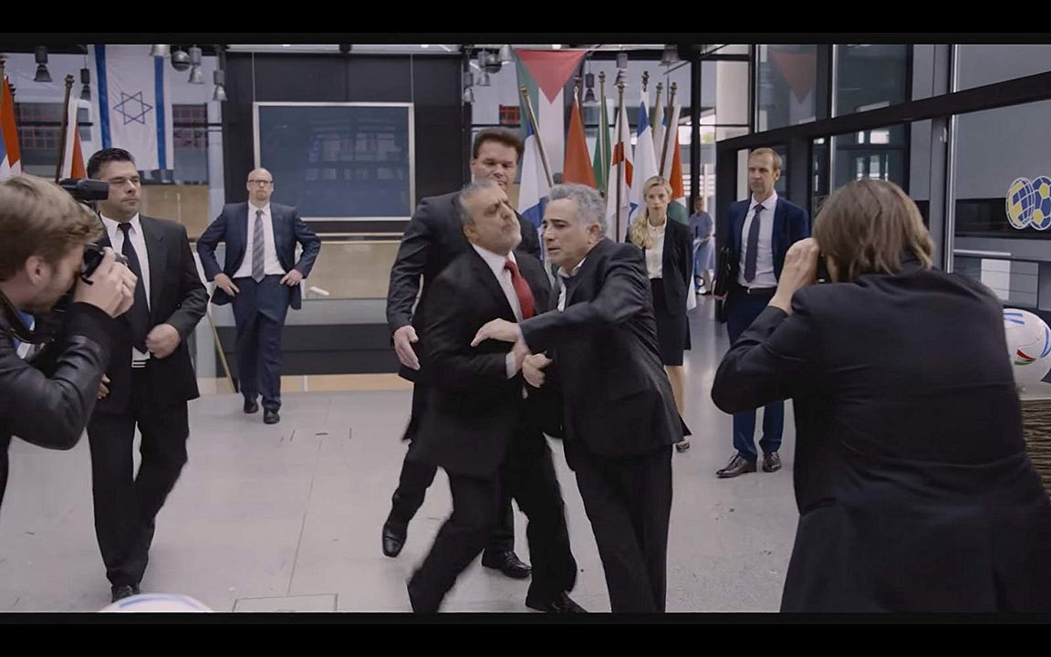 The 90 Minute War : Fotos