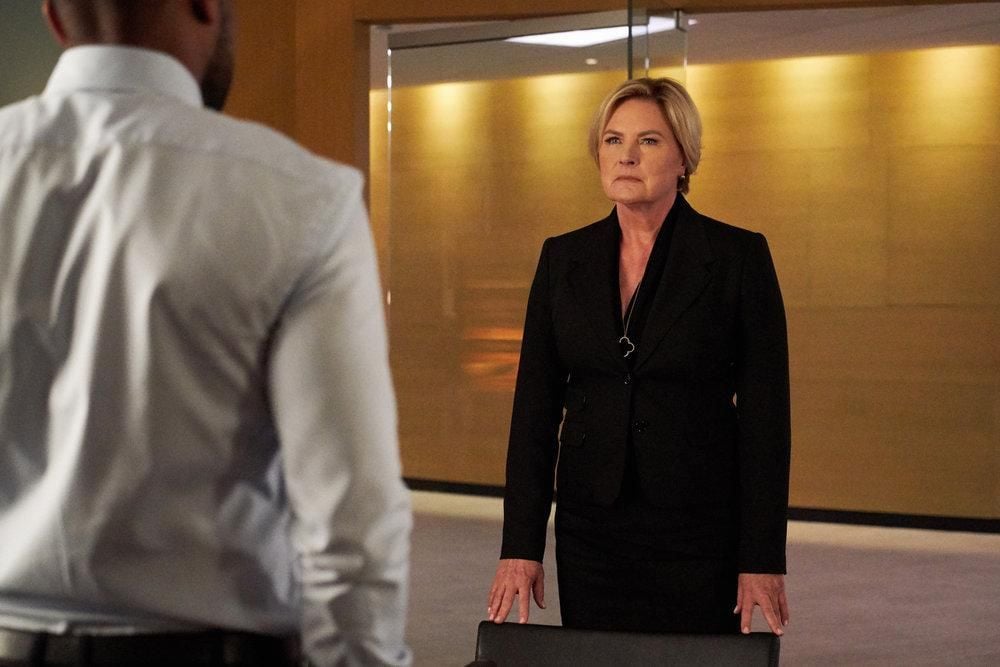 Suits : Fotos Denise Crosby