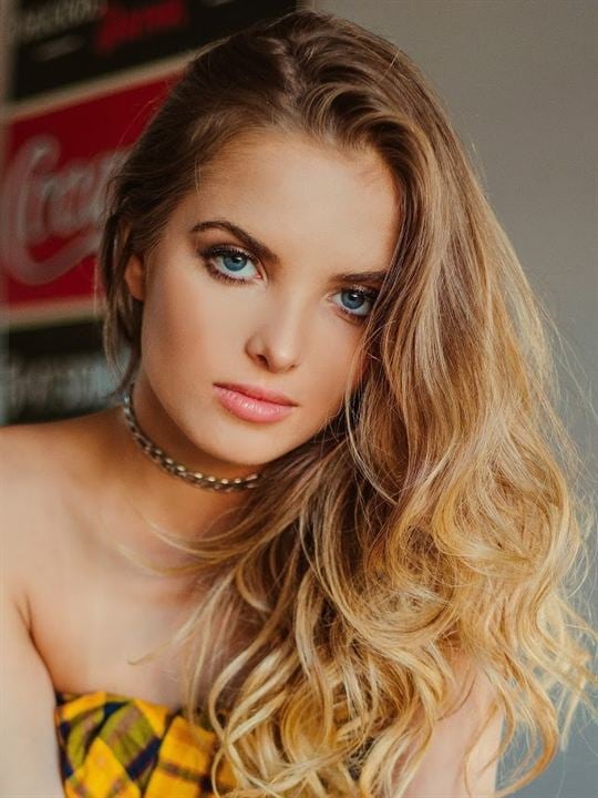 Poster Giovanna Chaves