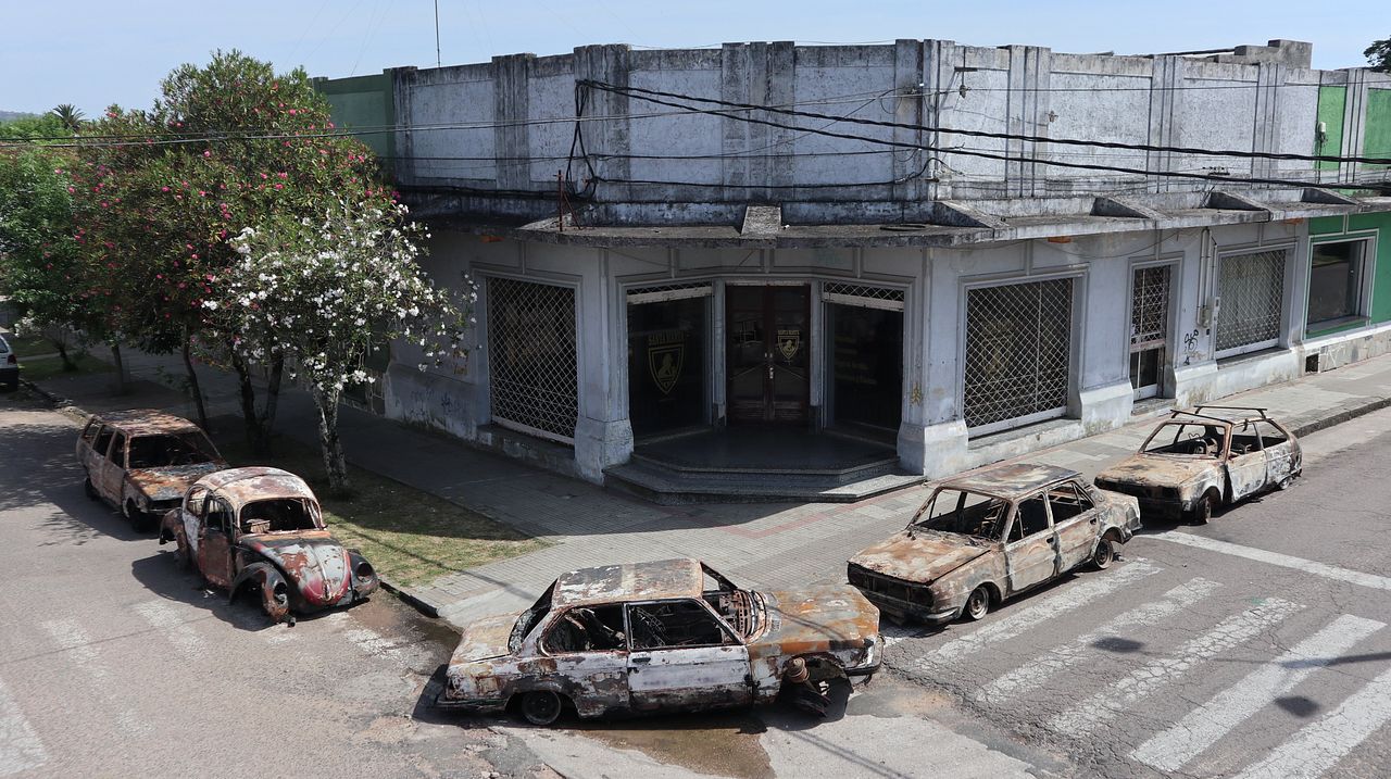 A Teoria dos Vidros Quebrados : Fotos