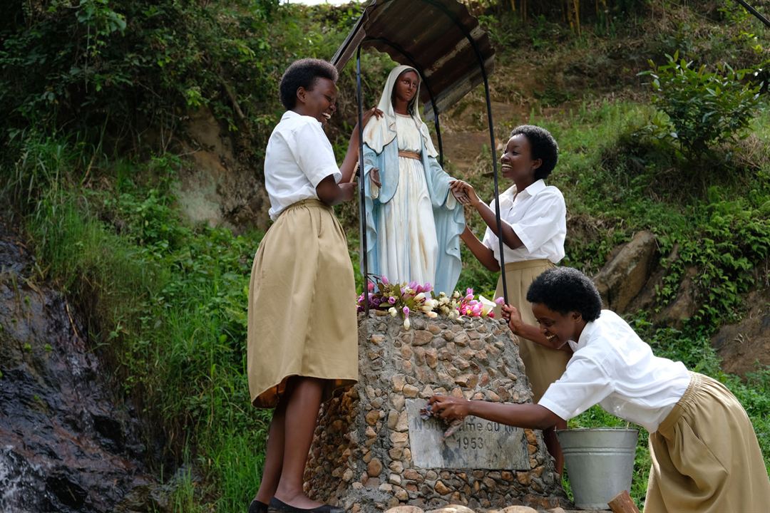 Nossa Senhora do Nilo : Fotos Amanda Mugabekazi, Albina Kirenga, Clariella Bizimana