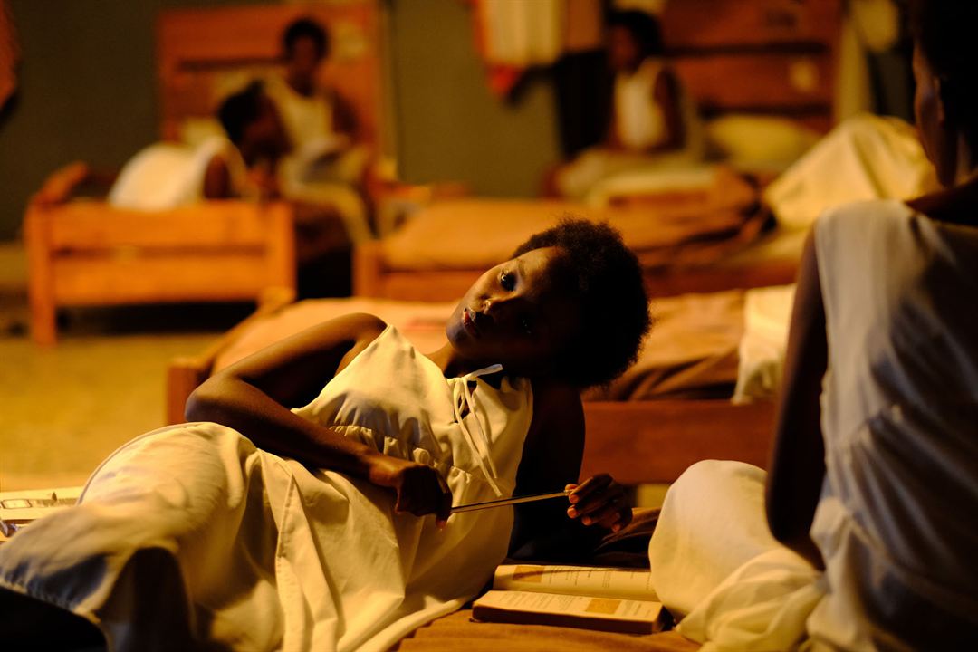 Nossa Senhora do Nilo : Fotos Amanda Mugabekazi
