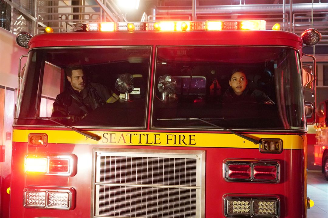 Station 19 : Fotos Grey Damon, Barrett Doss