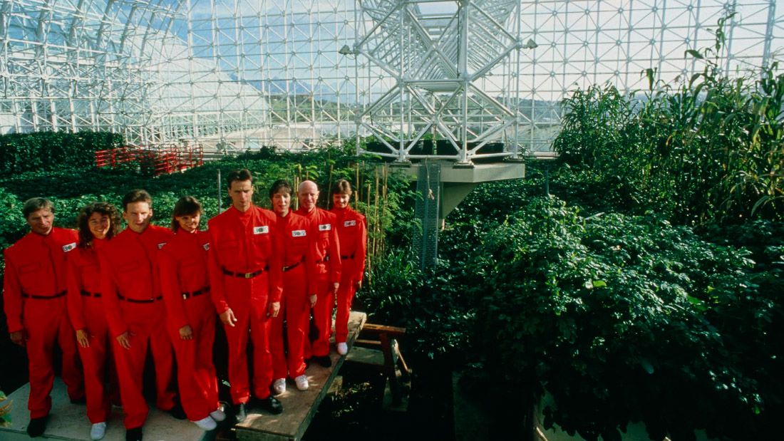 Spaceship Earth : Fotos