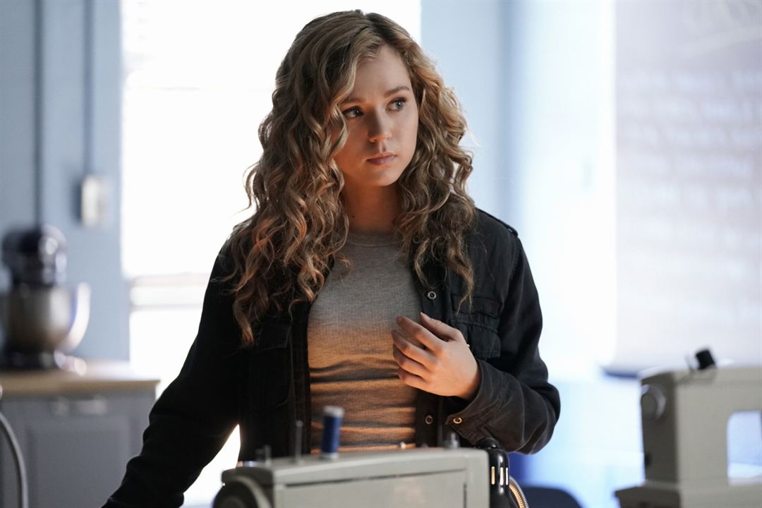 Stargirl : Fotos Brec Bassinger