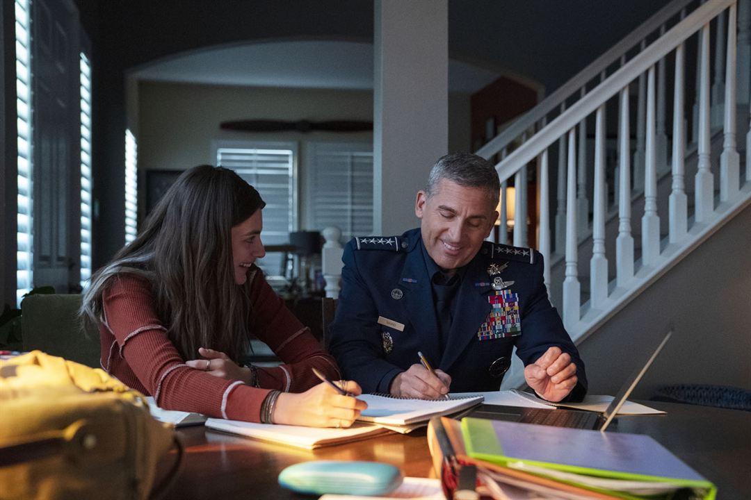 Space Force : Fotos Steve Carell, Diana Silvers