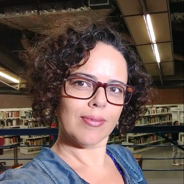 Poster Fabíola Aquino