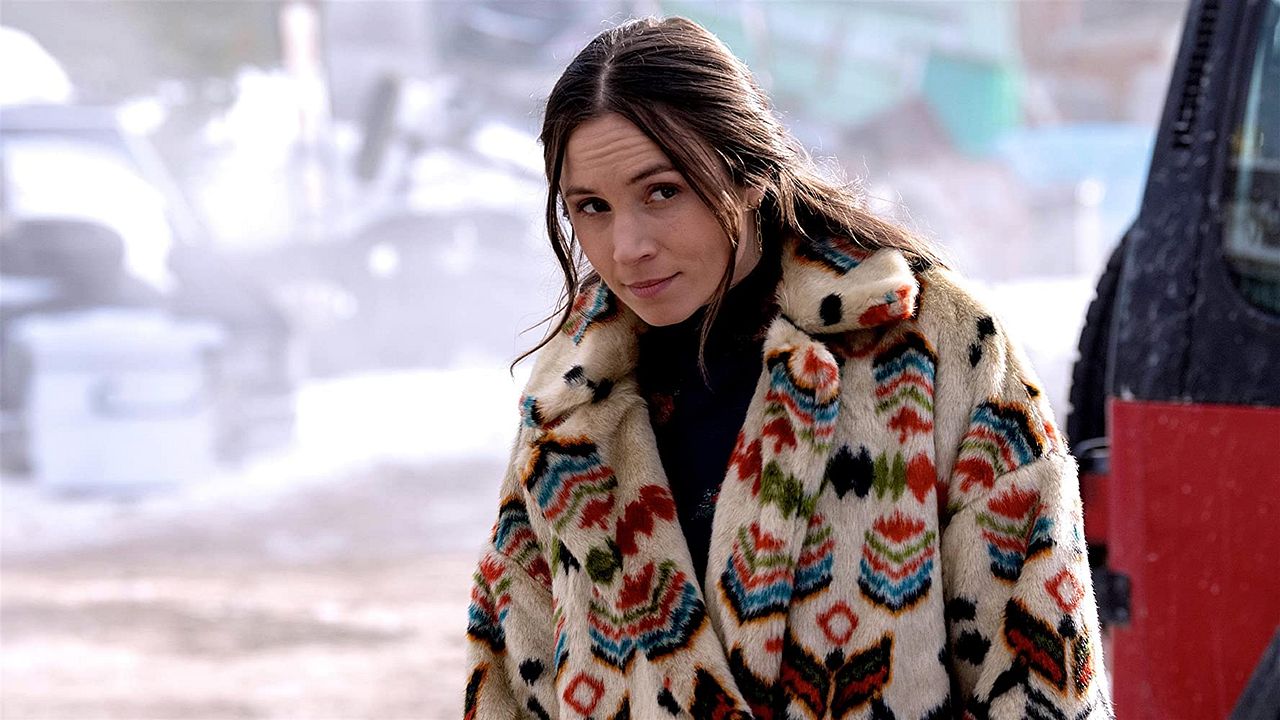 Wynonna Earp: A Maldição dos Renascidos : Poster