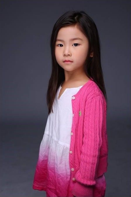 Poster Hyo-bi Lee