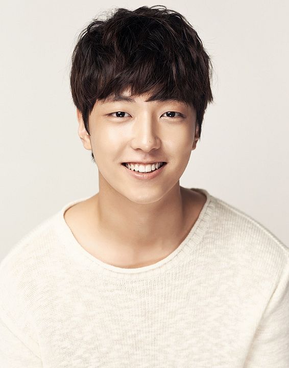 Poster You-jin Lee