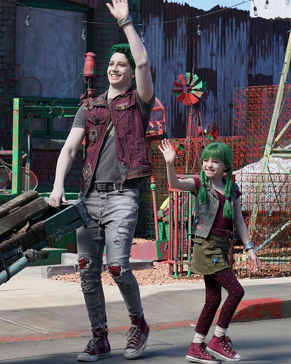 Z-O-M-B-I-E-S 2 : Fotos Milo Manheim, Kingston Foster