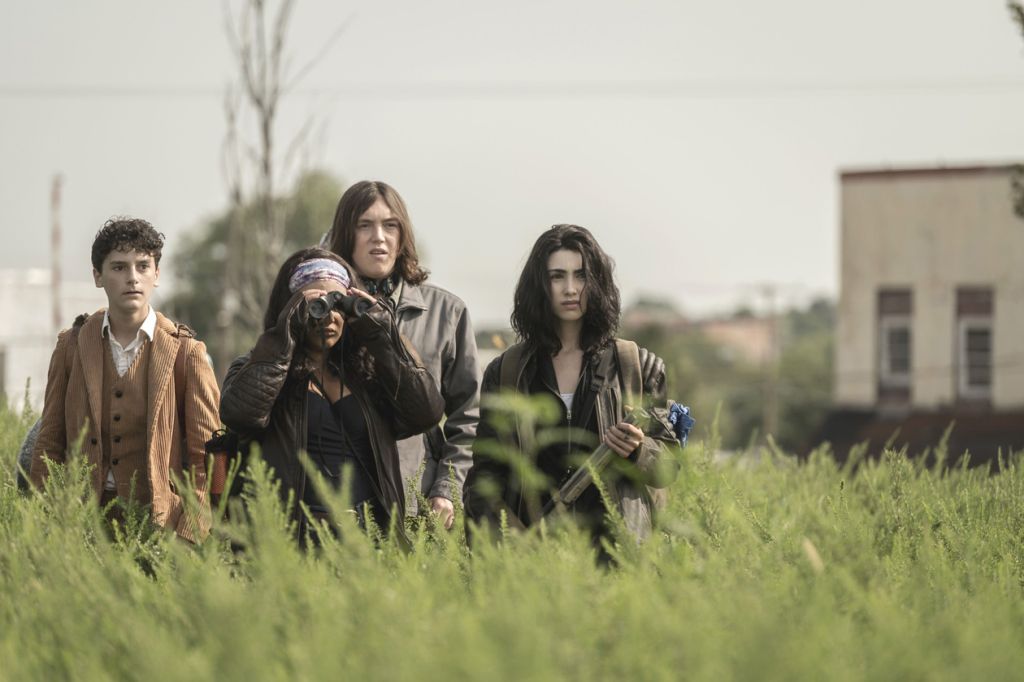 The Walking Dead: Um Novo Universo : Fotos Nicolas Cantu, Aliyah Royale, Hal Cumpston, Alexa Mansour