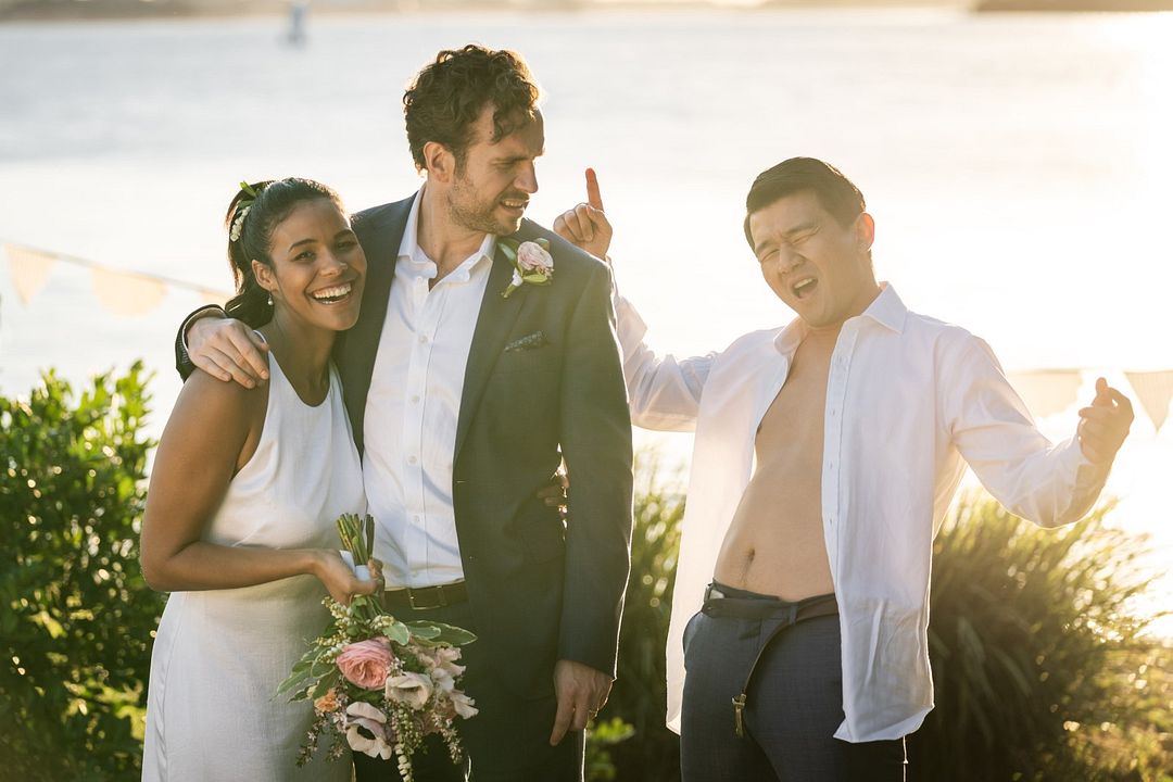 Fotos Ronny Chieng, Rafe Spall, Zahra Newman