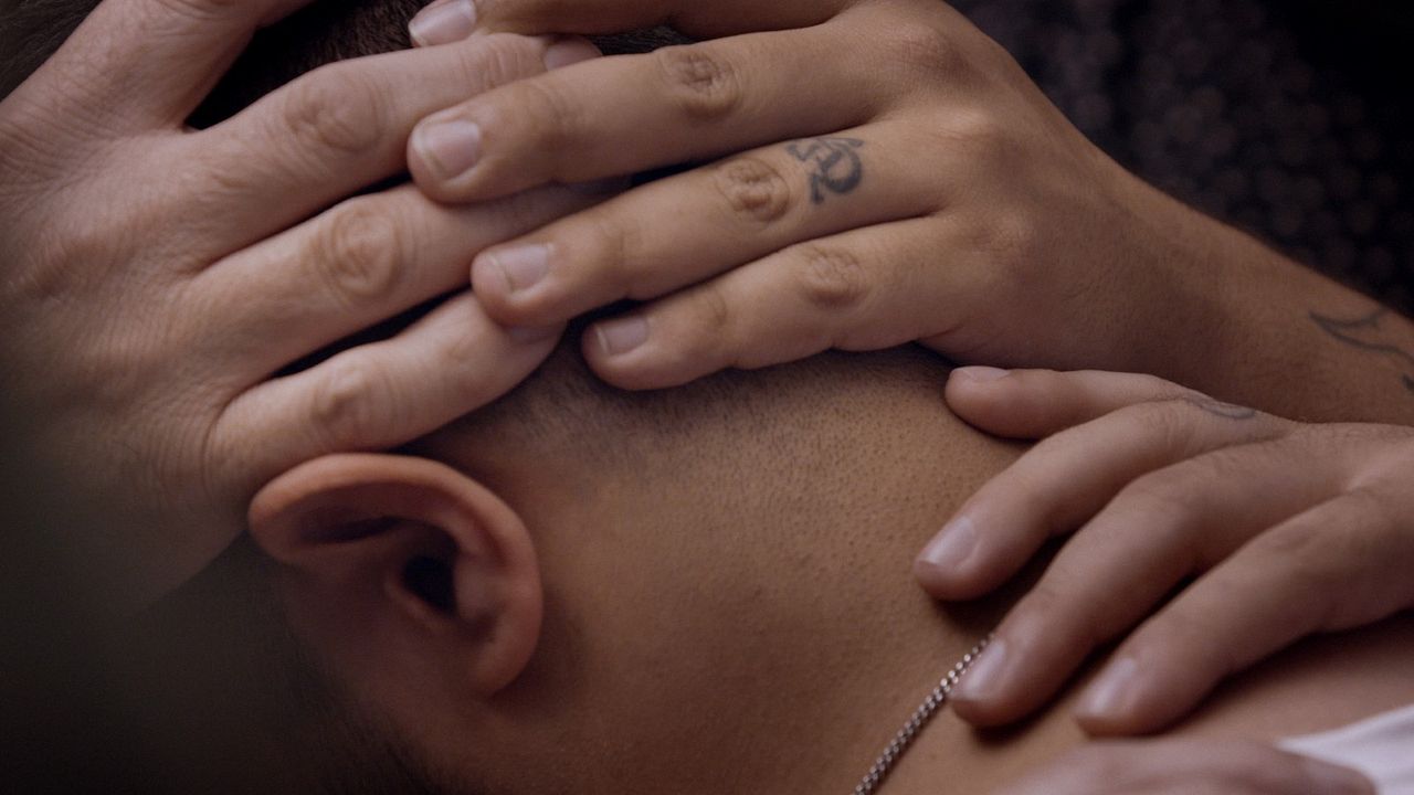 Pray Away : Fotos