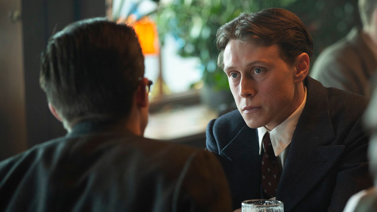 Munique - No Limite da Guerra : Fotos George MacKay