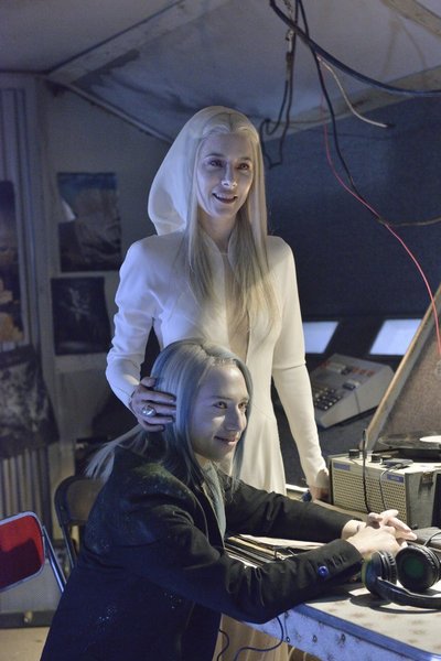 Defiance : Fotos Jaime Murray, Jesse Rath