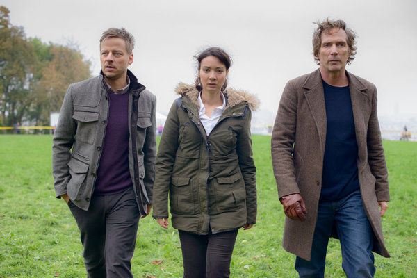 Crossing Lines : Fotos Moon Dailly, William Fichtner, Tom Wlaschiha