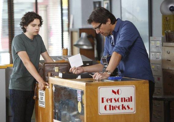 Parenthood : Fotos Max Burkholder, Ray Romano