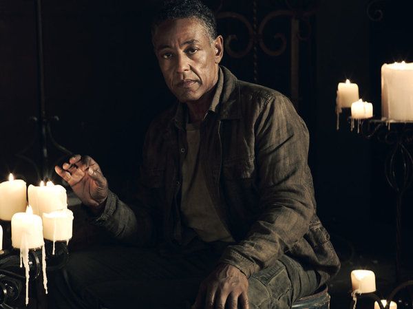 Revista Giancarlo Esposito