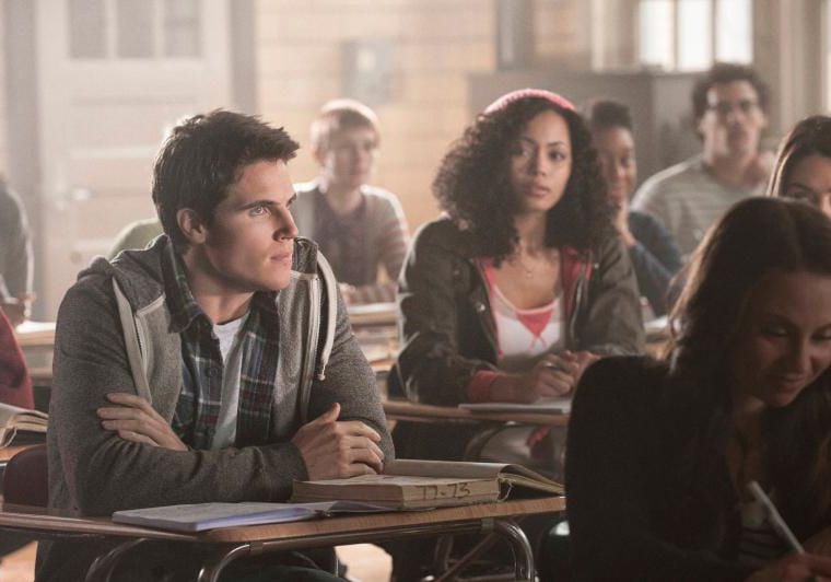 The Tomorrow People : Fotos Robbie Amell, Madeleine Mantock