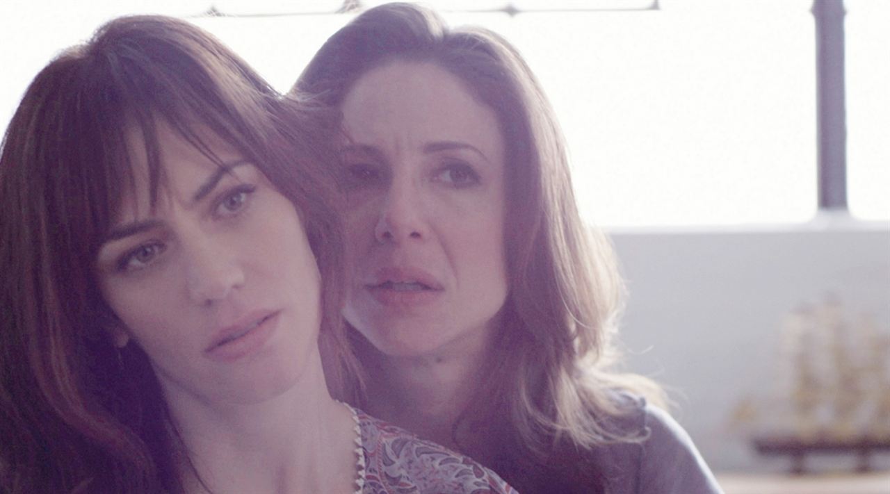Abalo : Fotos Robin Weigert, Maggie Siff