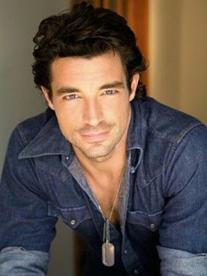 Poster Brennan Elliott