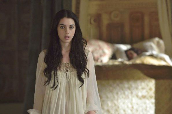 Reign : Fotos Adelaide Kane