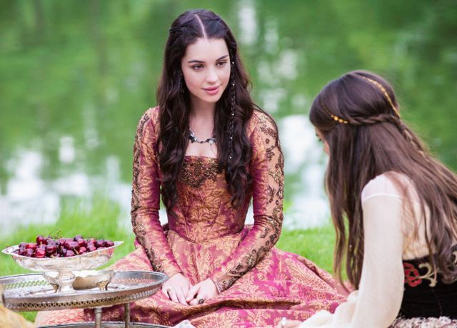Reign : Fotos Adelaide Kane