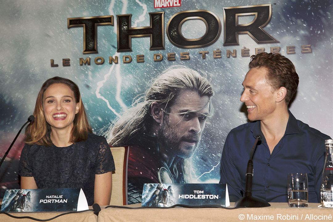 Thor: O Mundo Sombrio : Revista Tom Hiddleston, Natalie Portman