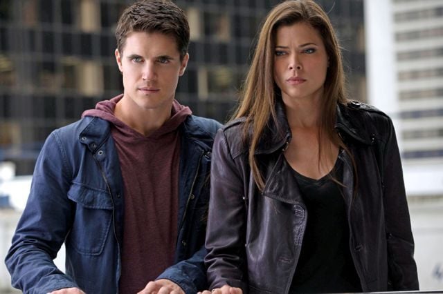 The Tomorrow People : Fotos Robbie Amell, Peyton List (I)