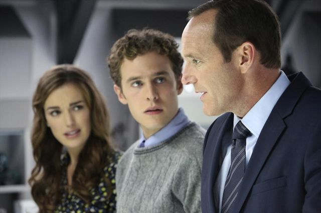 Marvel's Agents of S.H.I.E.L.D. : Fotos Iain De Caestecker, Clark Gregg, Elizabeth Henstridge