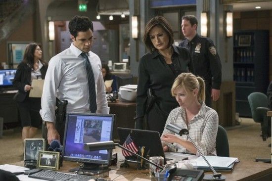 Law & Order: Special Victims Unit : Fotos Kelli Giddish, Danny Pino, Mariska Hargitay