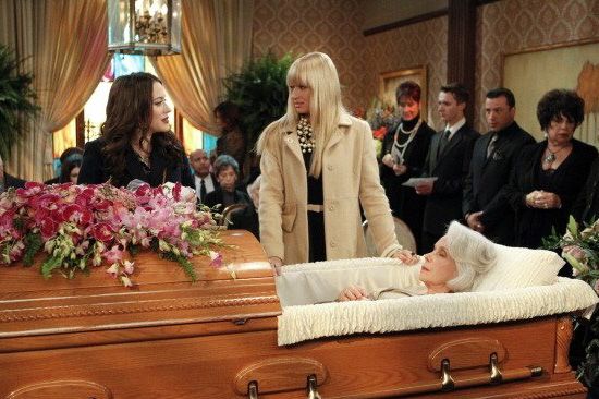 2 Broke Girls : Fotos Beth Behrs, Kat Dennings